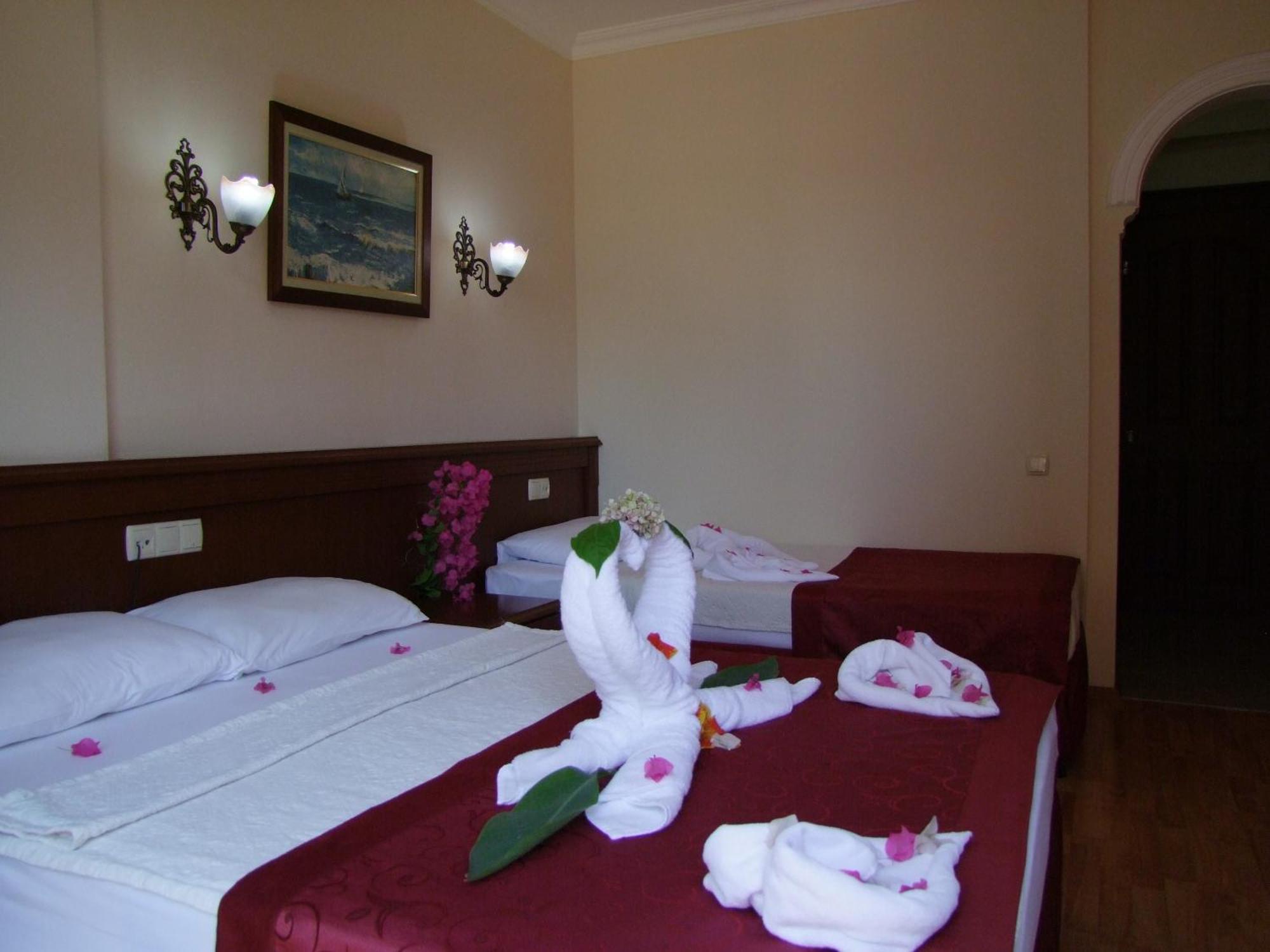 Stella Hotel&Spa All Inclusive เกเมร์ ภายนอก รูปภาพ